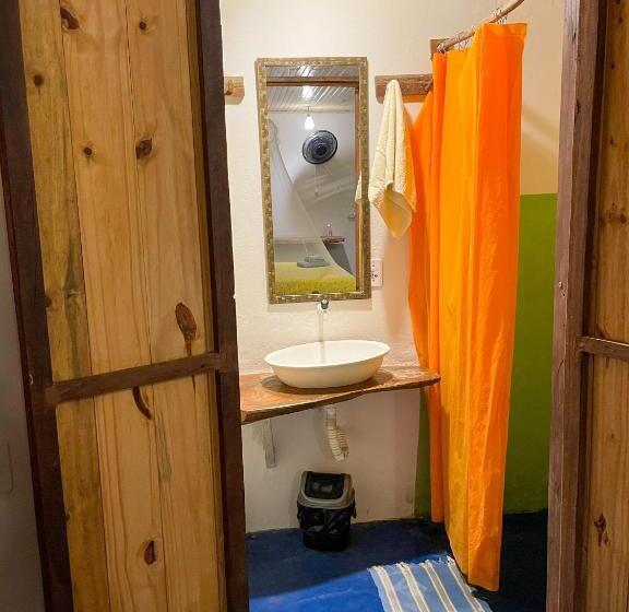 발코니가 있는 스위트, Hostel Moreré