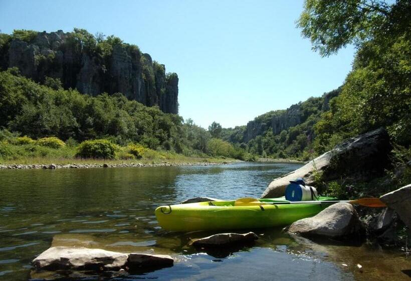 خانه 4 خوابه, Gîte L Escoussou Au Calme, 6p, 4ch, 130m2, Charme Et Nature, Piscine Chauffée, Sud Ardèche
