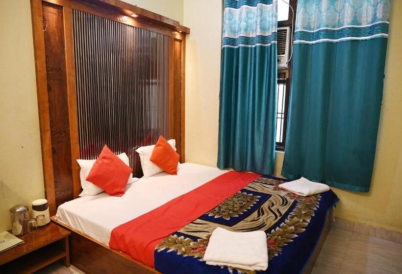 חדר דלוקס, Rameshwaram Guest House