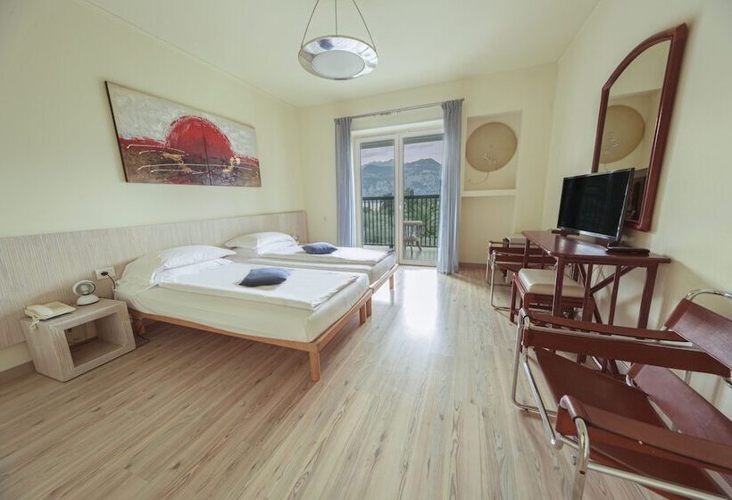 Номер Стандарт Трехместный, Club Hotel Olivi   Tennis Center