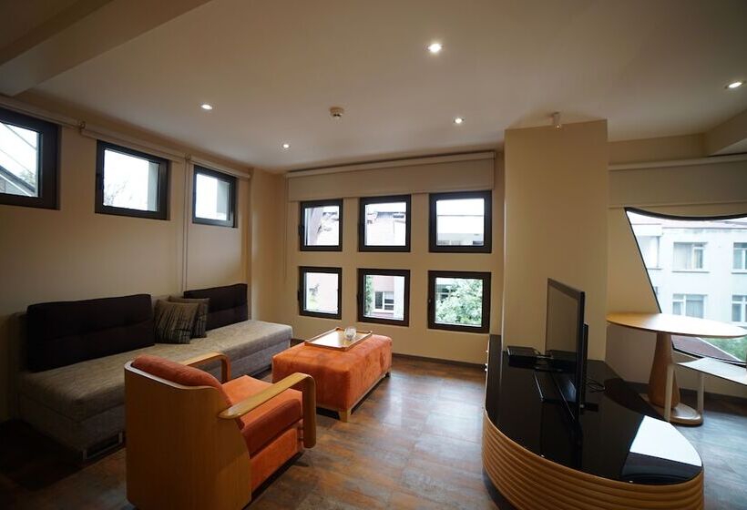 آپارتمان 2 خوابه, Deris Bosphorus Lodge