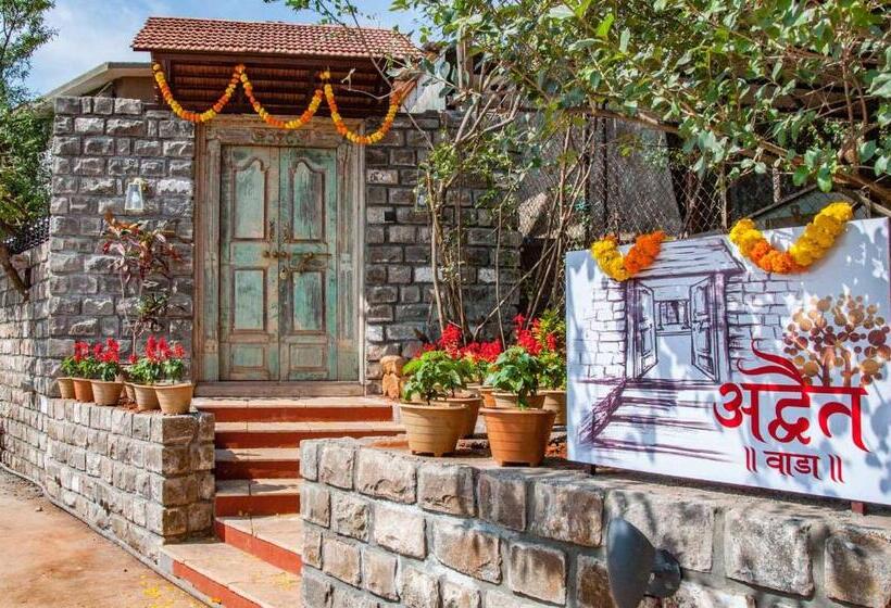 Номер Стандарт Вид на Сад, Advait Resort,  Kshetra Mahabaleshwar