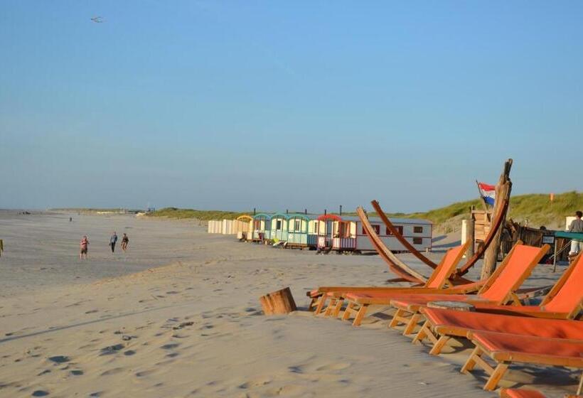 带1个卧室的公寓, Pipowagen Op Het Strand
