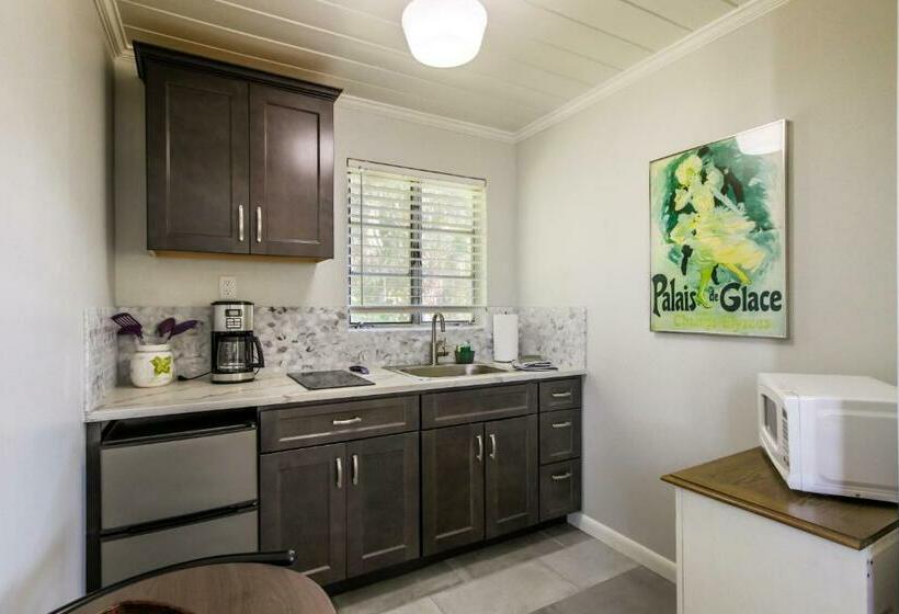 Студия Deluxe, Island View Cottages Sebastian