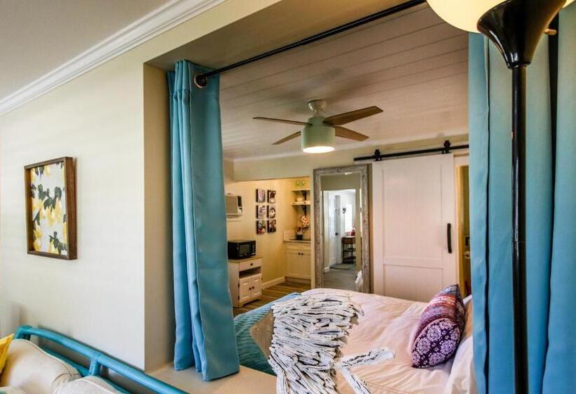 Семейный Номер, Island View Cottages Sebastian