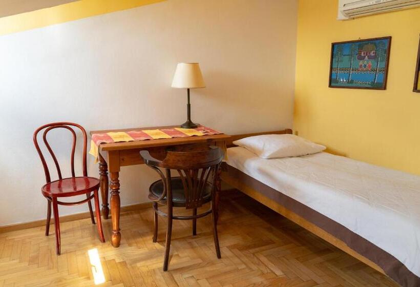 Апартаменты 2 Спальни, Kolory Guest House