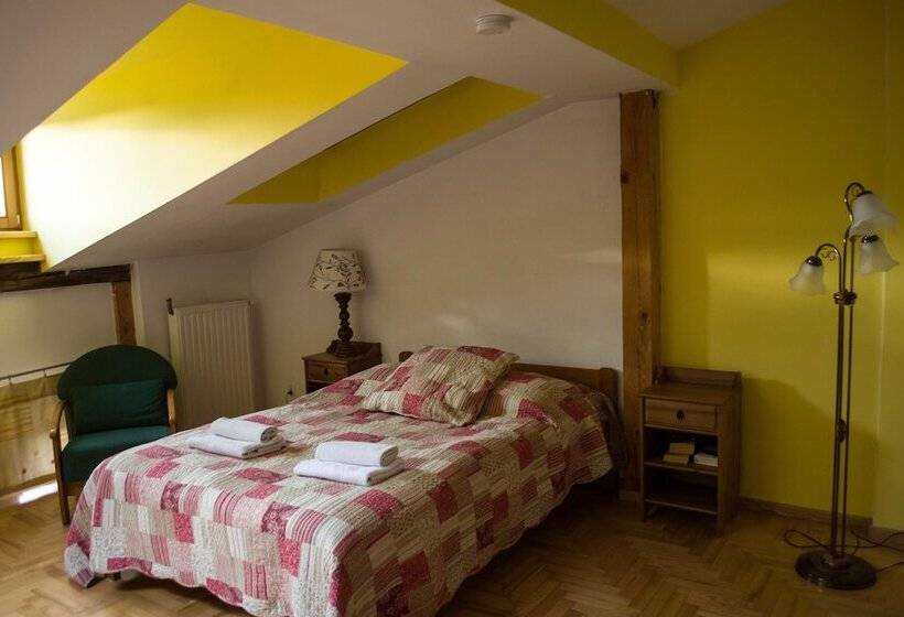 Номер Стандарт Трехместный, Kolory Guest House