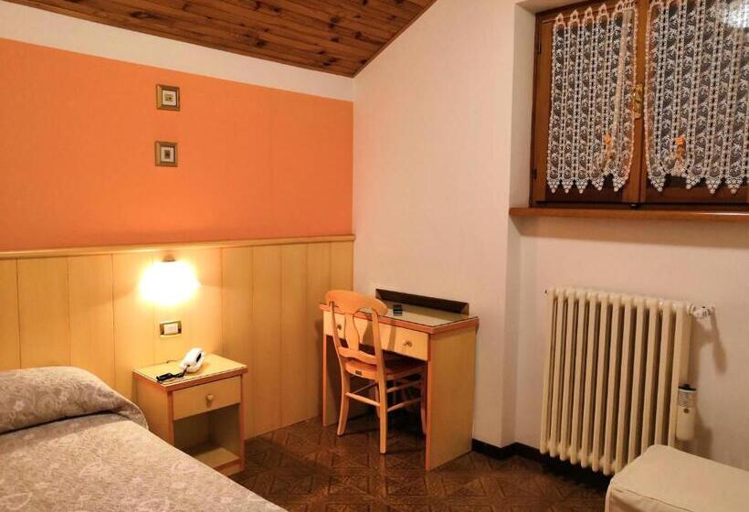 スタンダードシングルルーム, Albergo Ristorante Scanapà