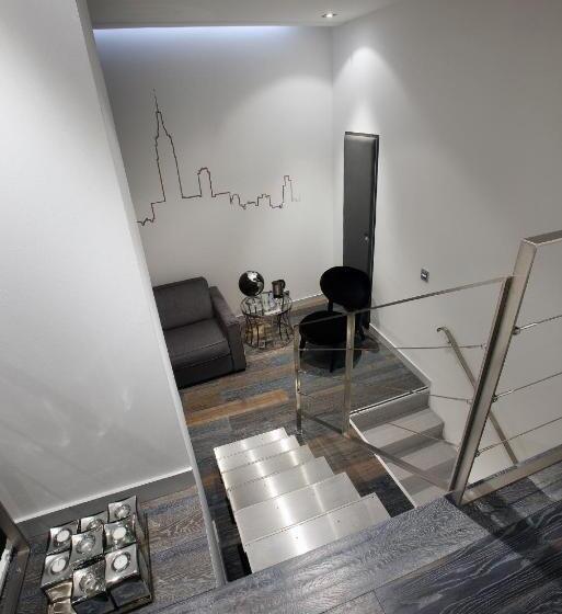 Номер Стандарт, Petit Hôtel Confidentiel