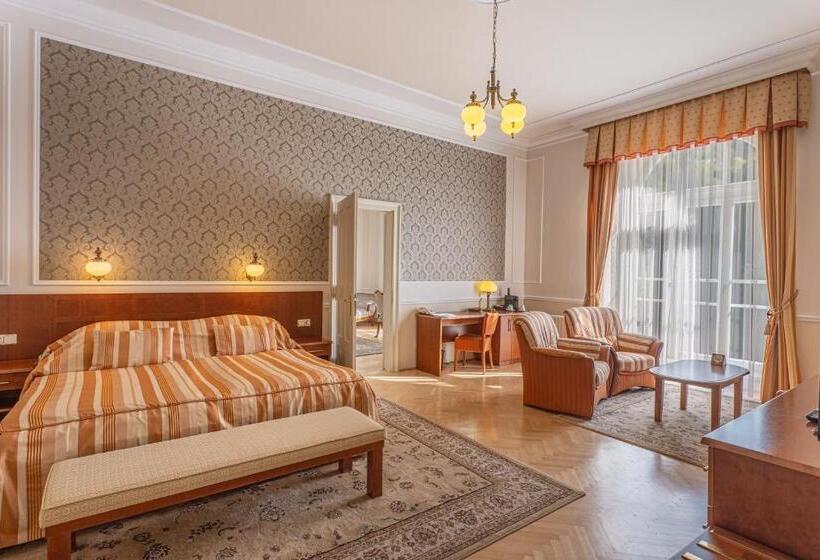 Люкс, Radium Palace