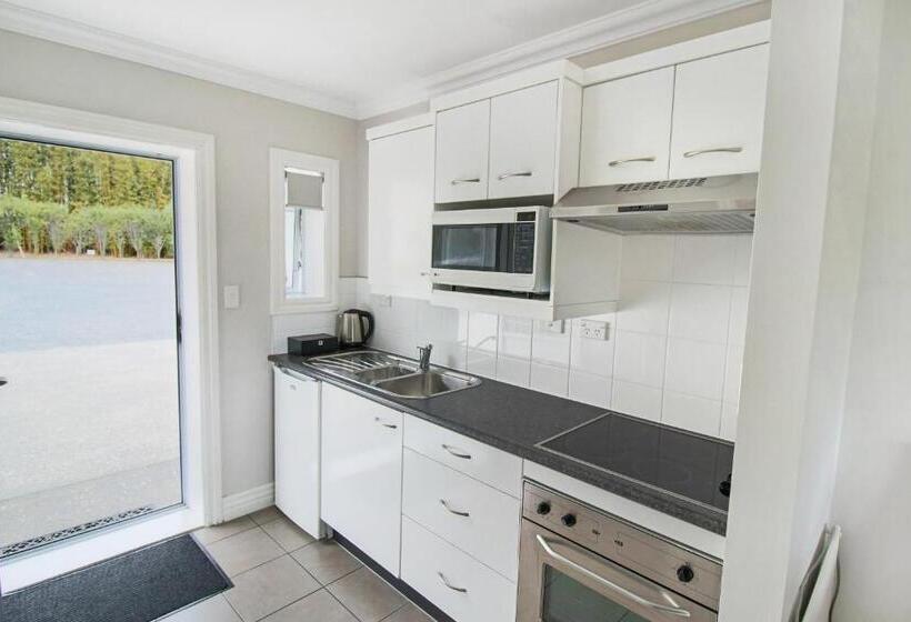 Студия Стандарт, Kerikeri Park Lodge
