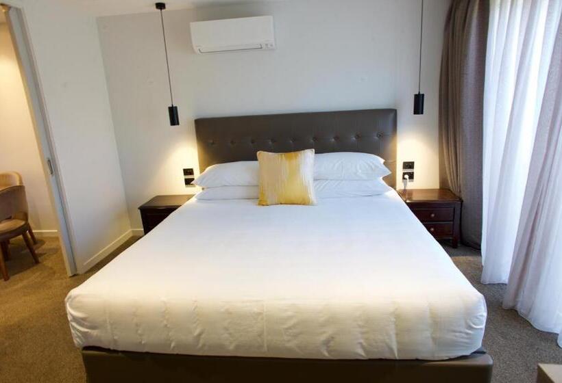 آپارتمان لوکس 2 خوابه, Regal Palms Resort