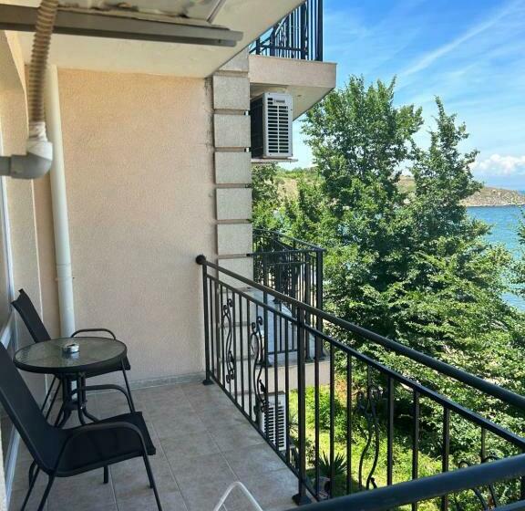 اتاق استاندارد با چشم‌انداز دریا, Villa Maria 2