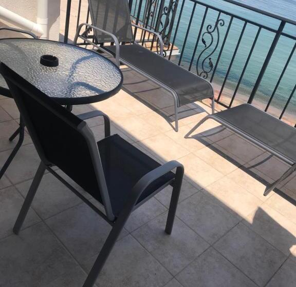 اتاق پنت هاوس, Villa Maria 2