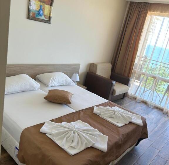 اتاق استاندارد با چشم‌انداز دریا, Villa Maria 2