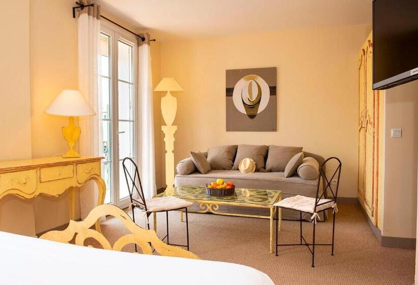可观景的小型套房, Le Suffren Hôtel