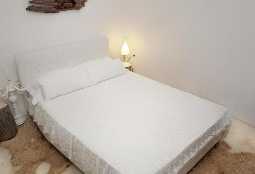 Standaardkamer met Uitzicht op de Tuin, Puntebianche B&b