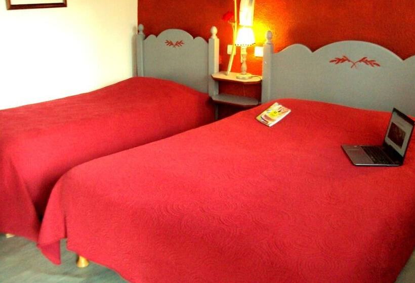 标准三人间, Logis Hotel Restaurant La Corniche Des Cevennes