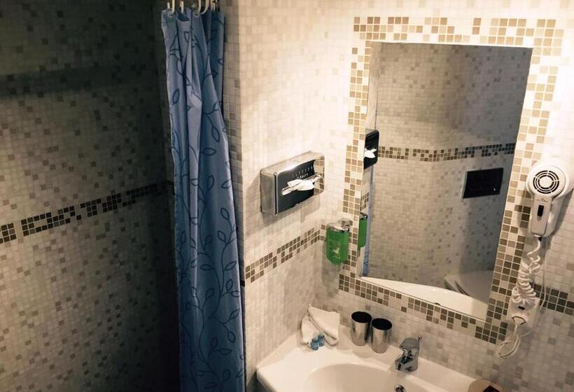 Номер Стандарт, Chalet Hotel Adler Ag