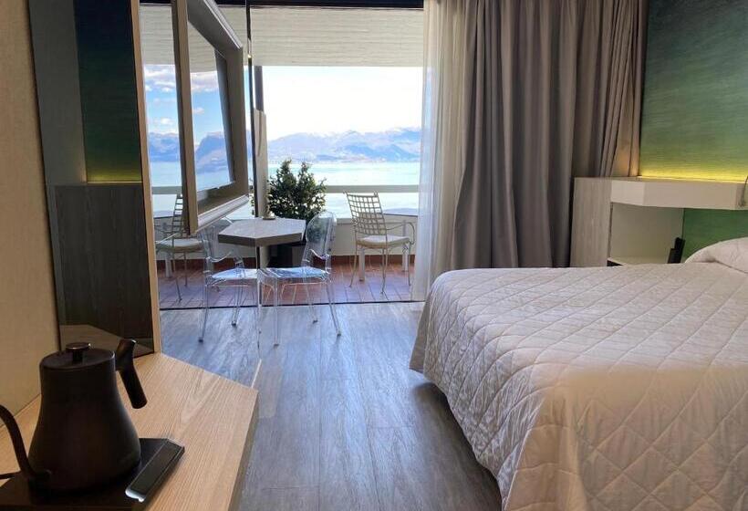اتاق استاندارد با تخت دو نفره بزرگ, Aquila D Oro Desenzano