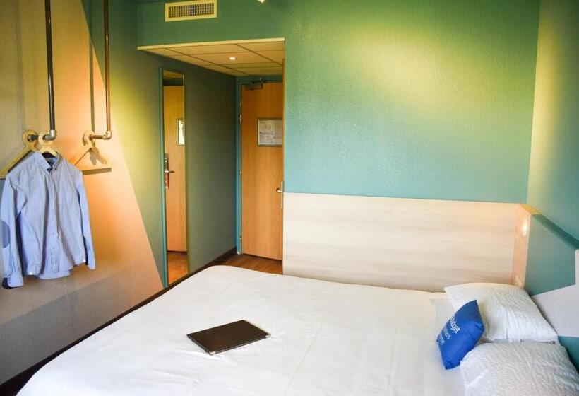 Номер Стандарт, Ibis Budget Millau Viaduc