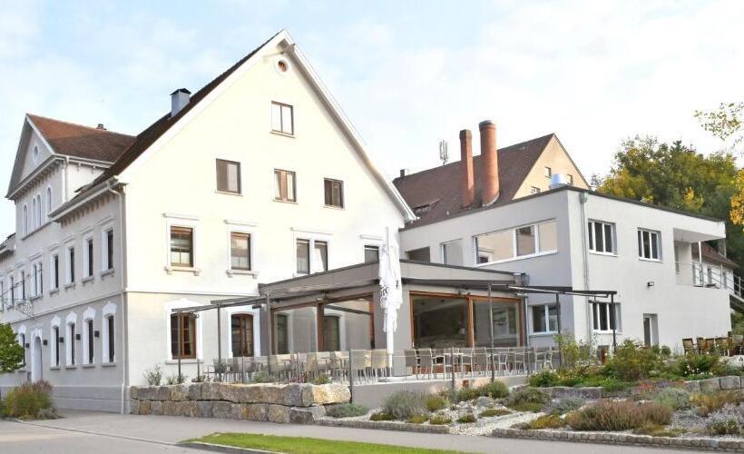 Номер Deluxe, Land Gut Hotel Landgasthof Zur Rose