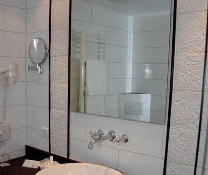Номер Стандарт, Land Gut Hotel Landgasthof Zur Rose