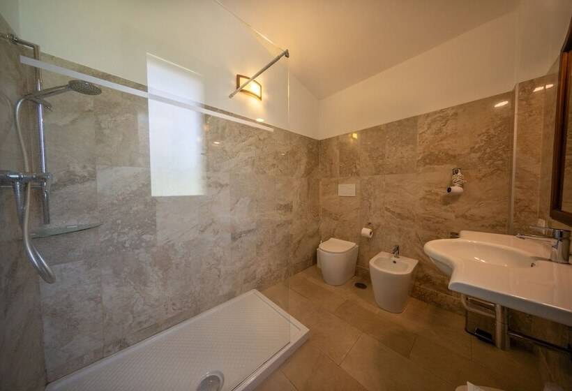 수피리어 룸, Resort Capalbio