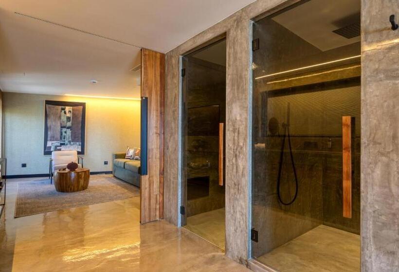 스위트, Well Hotel & Spa