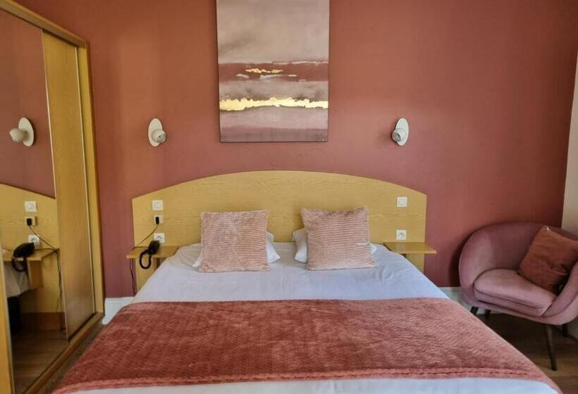 Номер Стандарт, Logis Hôtel Restaurant De La Poste Et Spa De Montagne