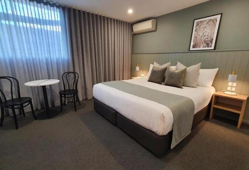 Номер Deluxe Кровать Кинг, The Clairfield