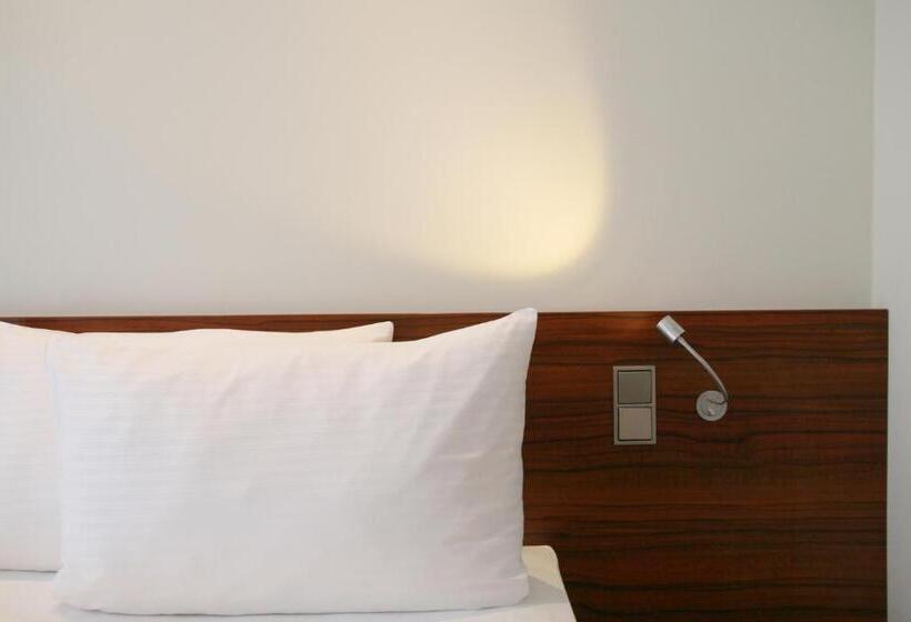 Номер Стандарт Индивидуальный, Augusten Hotel München