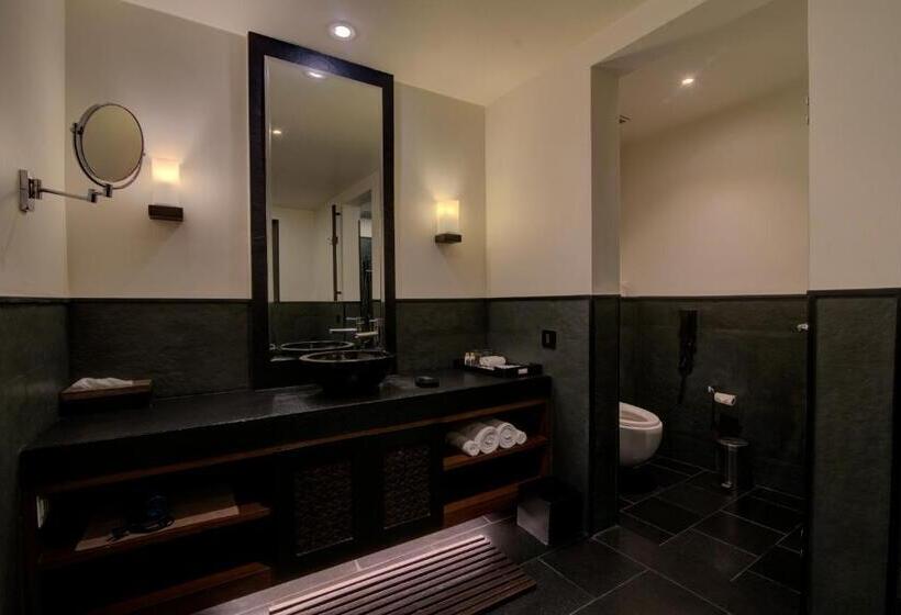 Четырехместный Номер Стандарт, Taj Madikeri Resort & Spa Coorg