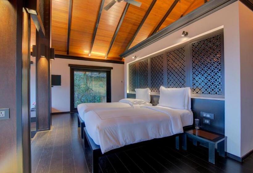 Хижина Deluxe, Taj Madikeri Resort & Spa Coorg