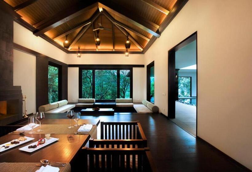 Вилла Deluxe 1 Спальня, Taj Madikeri Resort & Spa Coorg