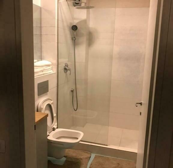 آپارتمان 2 خوابه, White Tower Mamaia Apartament 608