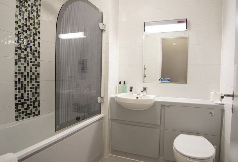 Номер Superior, Kents Hill Park Training & Conference Centre
