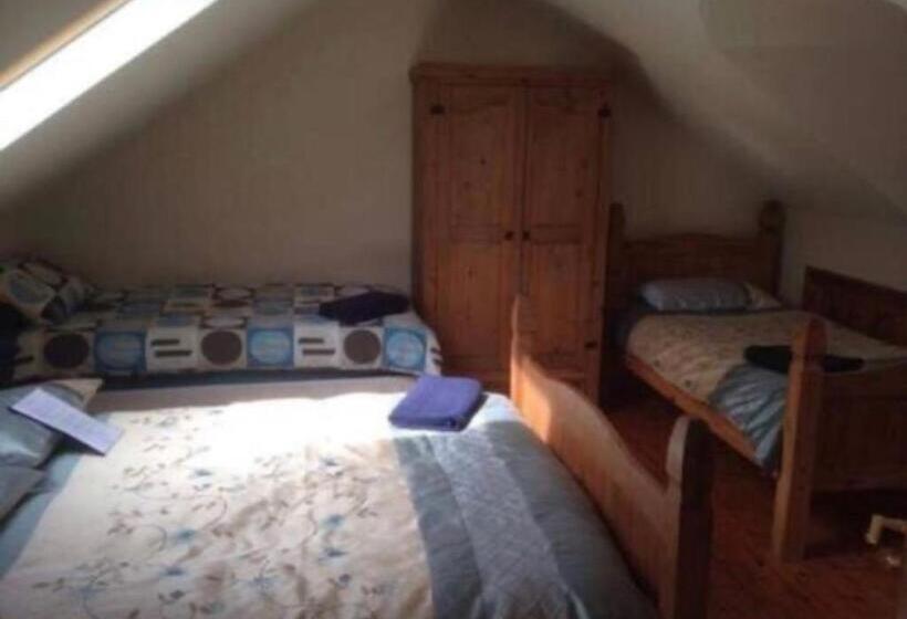 Четырехместный Номер Стандарт, Church View B&b