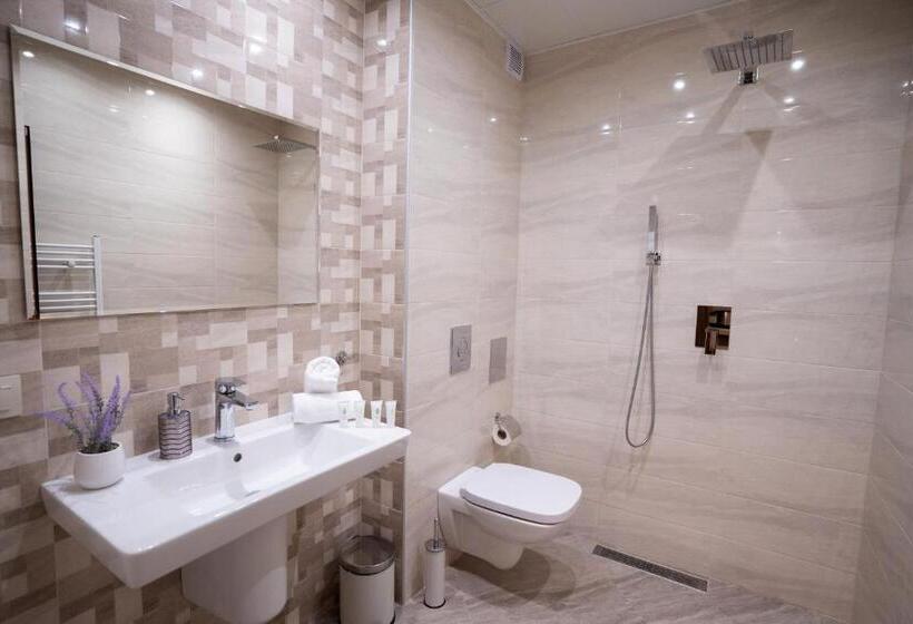Номер Deluxe с Балконом, Guest House Velik