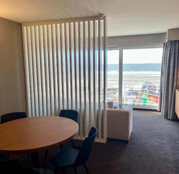 海景套房, Beach Palace