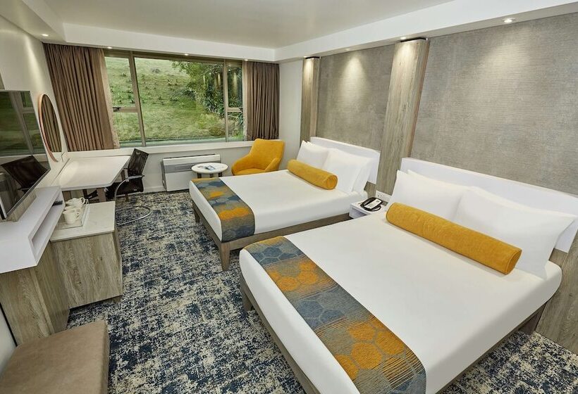 Номер Стандарт 2 Двуспальные Кровати, Garden Court Mthatha