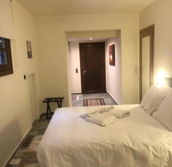 Люкс с гидромассажем, Valeni Boutique Hotel & Spa