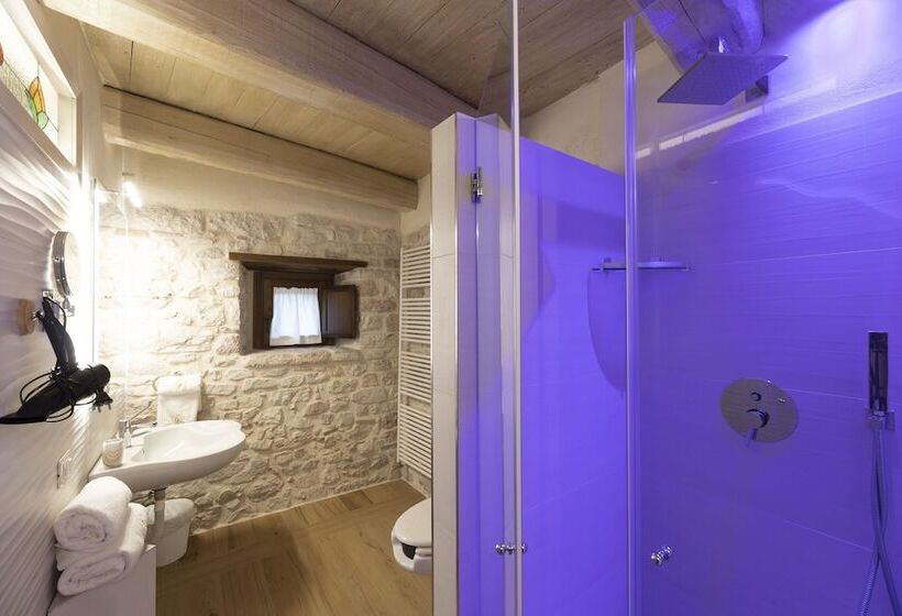 Номер Deluxe, Torre Del Nera Albergo Diffuso & Spa
