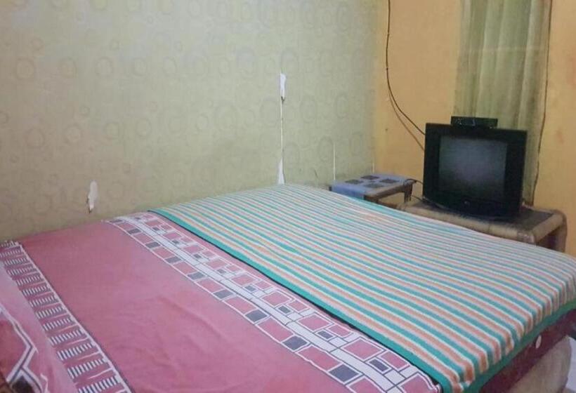 Номер Economy, Spot On 91105 Hotel Salsabila