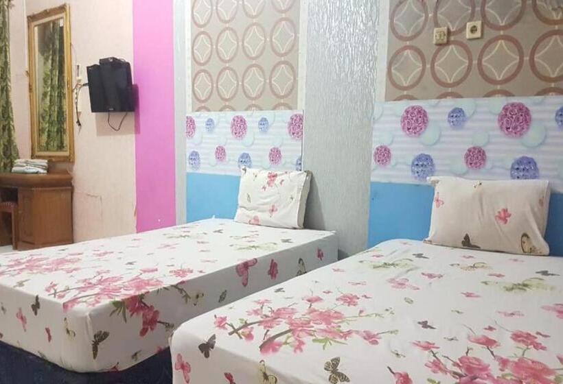 Номер Basic, Spot On 91105 Hotel Salsabila