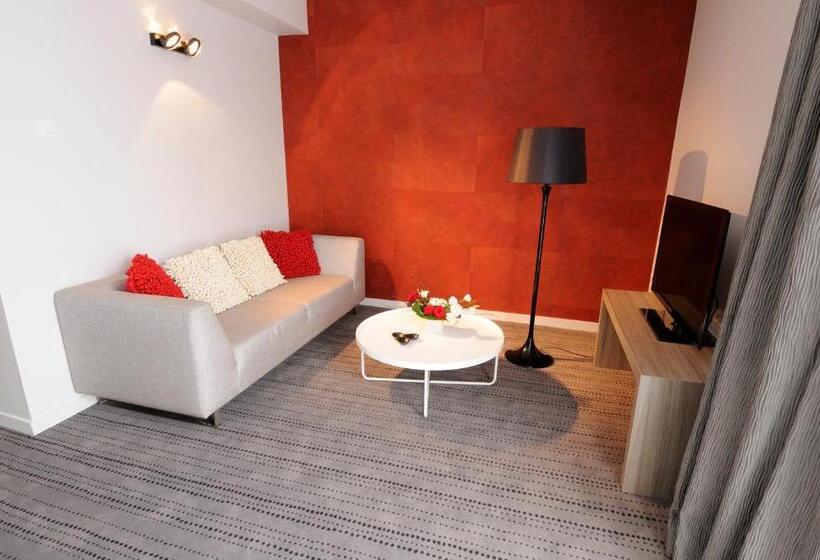 سوئیت با تخت بزرگ, Best Western Plus Hôtel & Spa De Chassieu