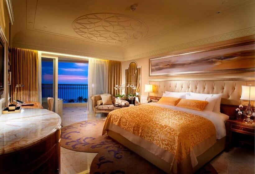 高级海景房, Crowne Plaza Resort Sanya Bay, An Ihg