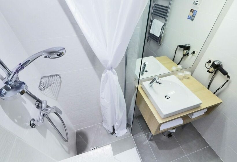 标准间, Kyriad Paris 18  Porte De Clignancourt  Montmartre