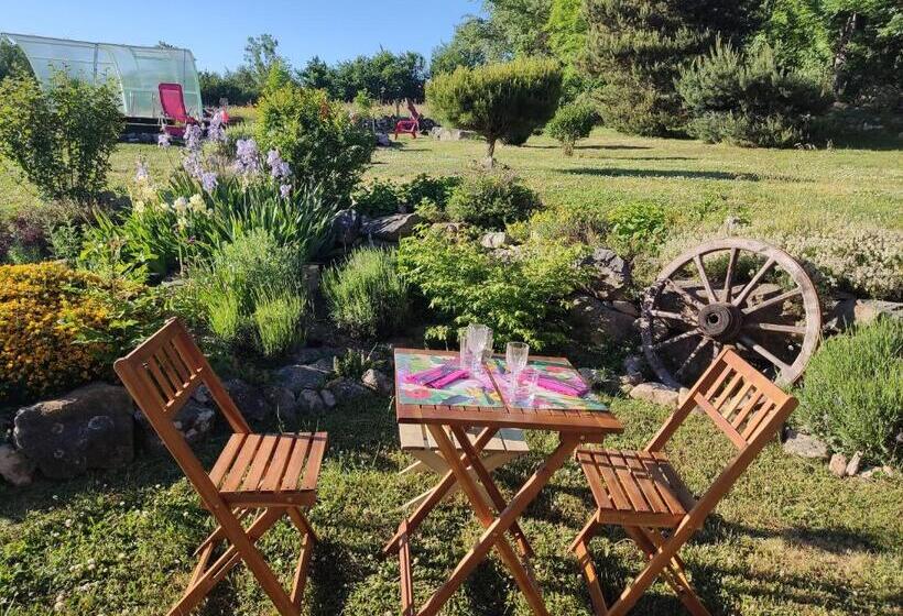 Номер Стандарт, La Chabanade