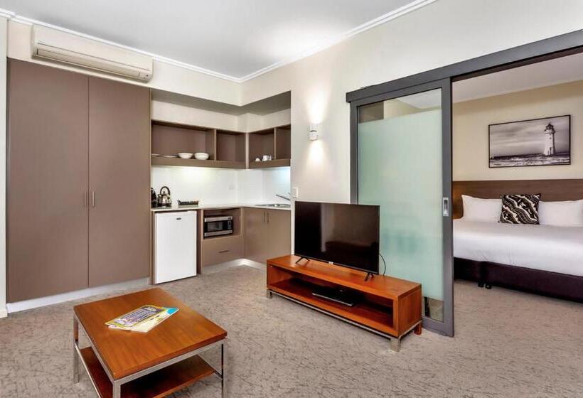 스위트, New Haus By Hougoumont Hotel, Former Bannister 22